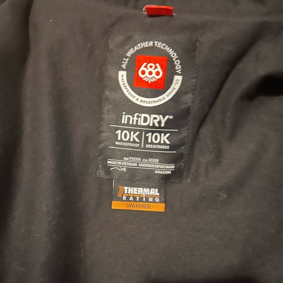 Ski/Snow Coat - Picture 3 of 3